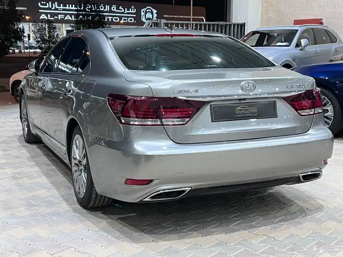 لكزس LS460L موديل 2016 1