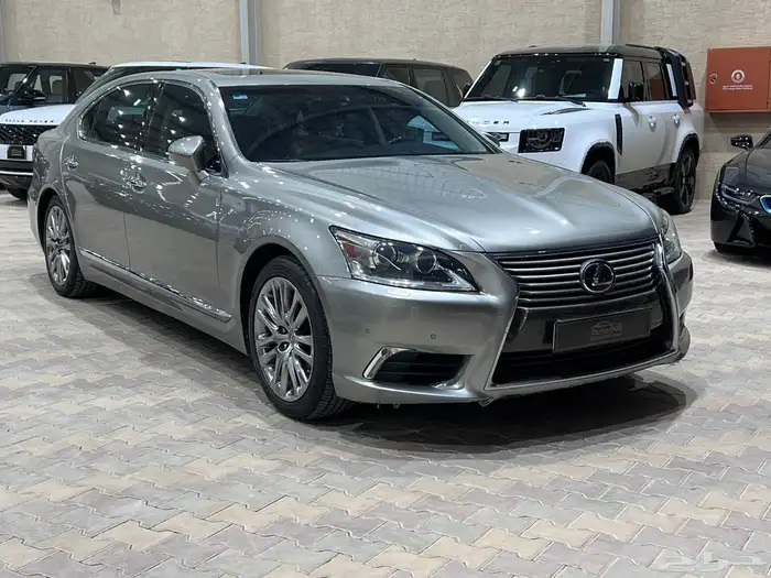 لكزس LS460L موديل 2016 4