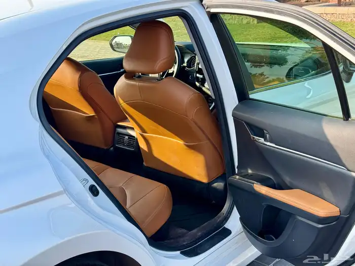 تويوتا كامري 2023 اصدار 40عام خاص 5