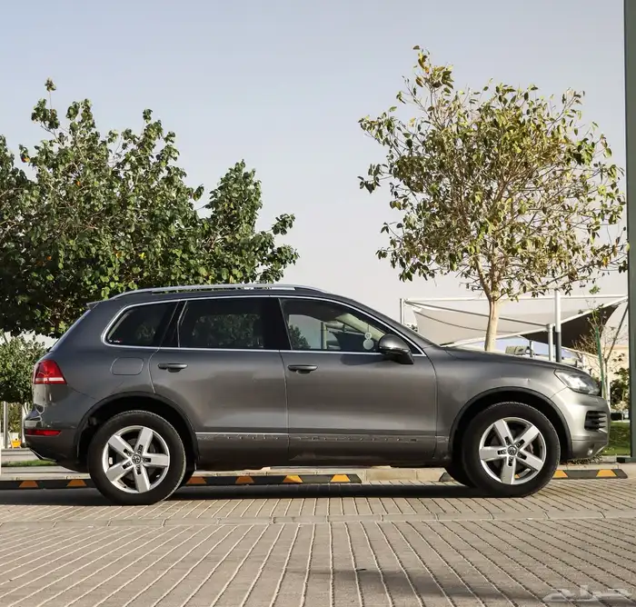 طوارق 2014 مالك اول من الوكالة Volkswagen Toureq 2014 5