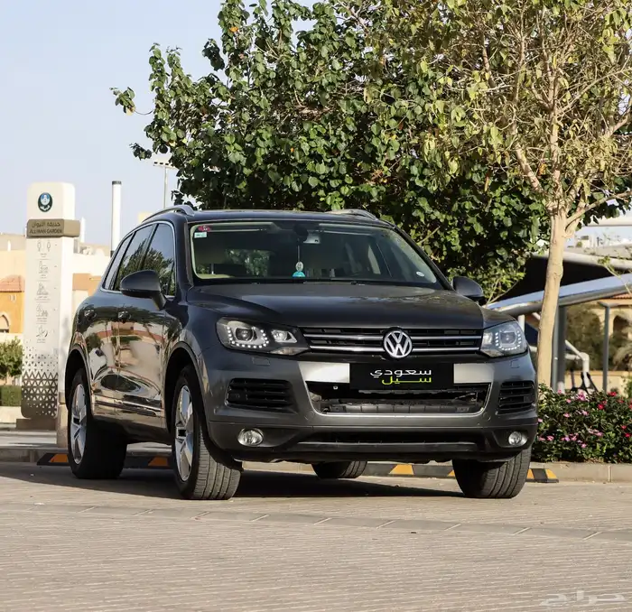 طوارق 2014 مالك اول من الوكالة Volkswagen Toureq 2014 1