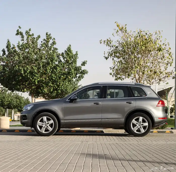 طوارق 2014 مالك اول من الوكالة Volkswagen Toureq 2014 6