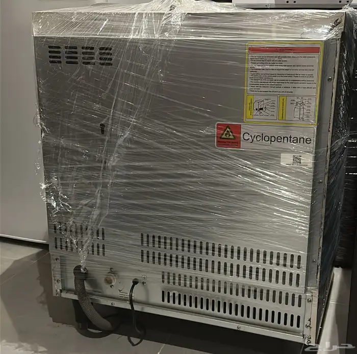 معدات وأثاث كوفي كاملة للبيع 16