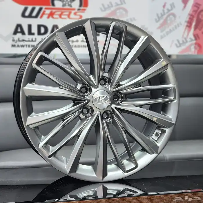 يوجد لدينا جميع انواع الجنوط وجميع مديلات السيارات 75