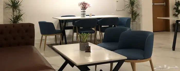 معدات وأثاث كوفي كاملة للبيع 9