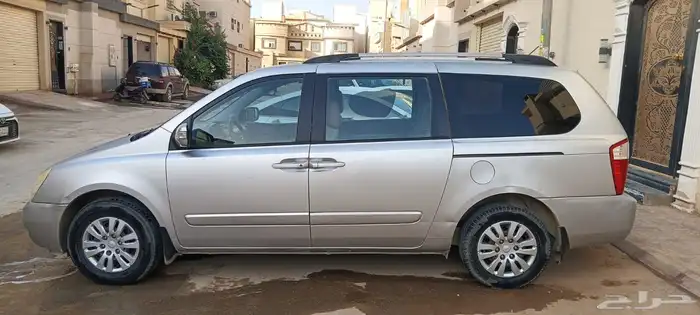 كيا كرنفال موديل 2013 1