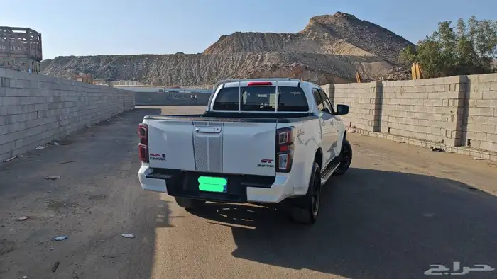 ايسوزو ديماكس GT 5