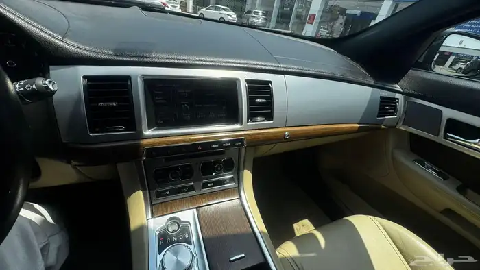 JAGUAR XF Full option 16