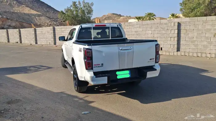 ايسوزو ديماكس GT 6