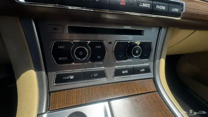 JAGUAR XF Full option 15