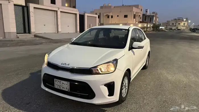 مجموعة سيارات كيا بيجاس 4
