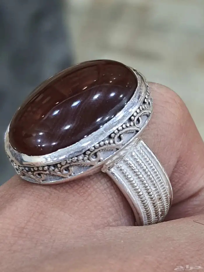 خاتم عقيق يماني كرزي مزعفر 3