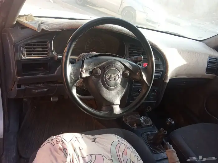 الانترا 2002مكينه 2005نضيفه للبيع استماره وفحص منتهيات 4