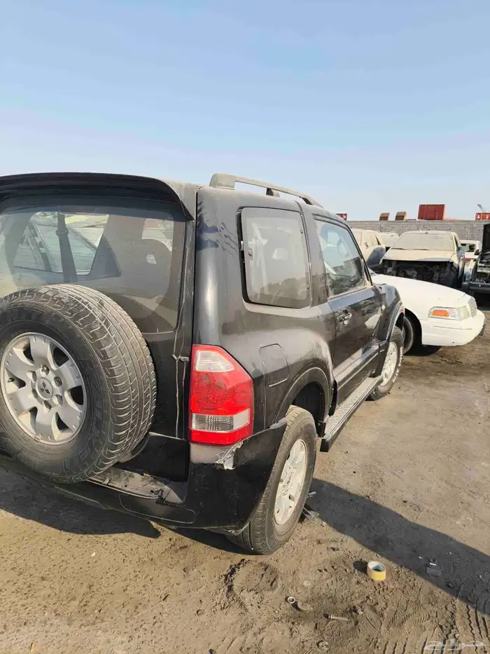 قطع غيار ميتسوبيشي باجيرو ربع تشليح 2