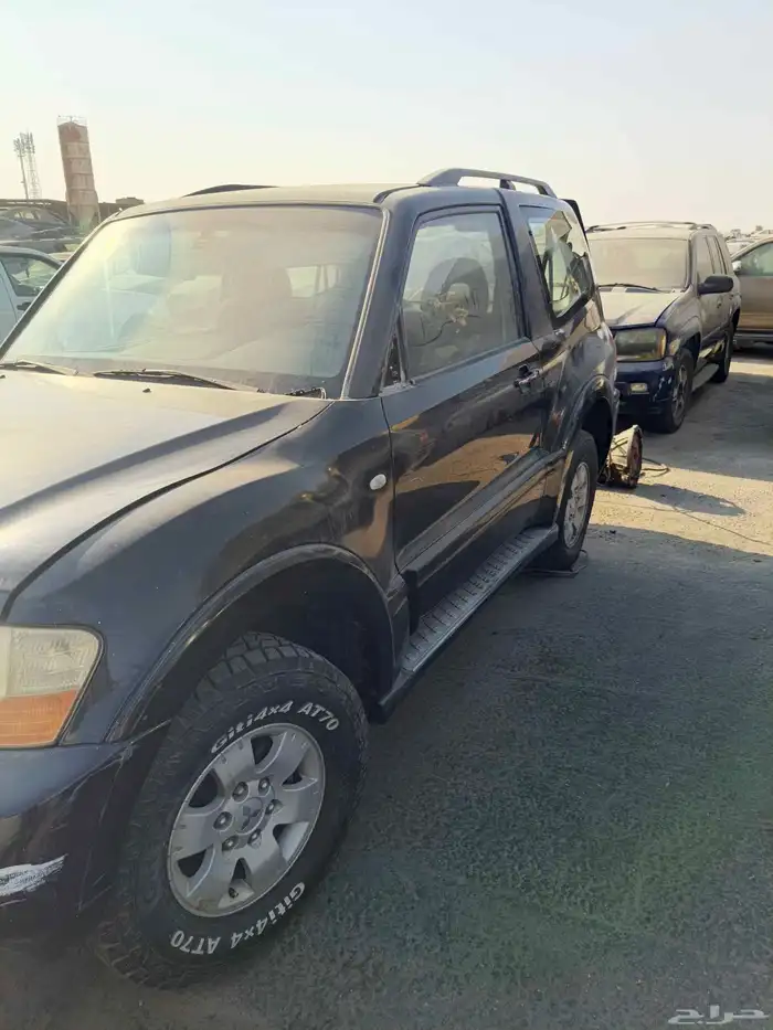 قطع غيار ميتسوبيشي باجيرو ربع تشليح 0