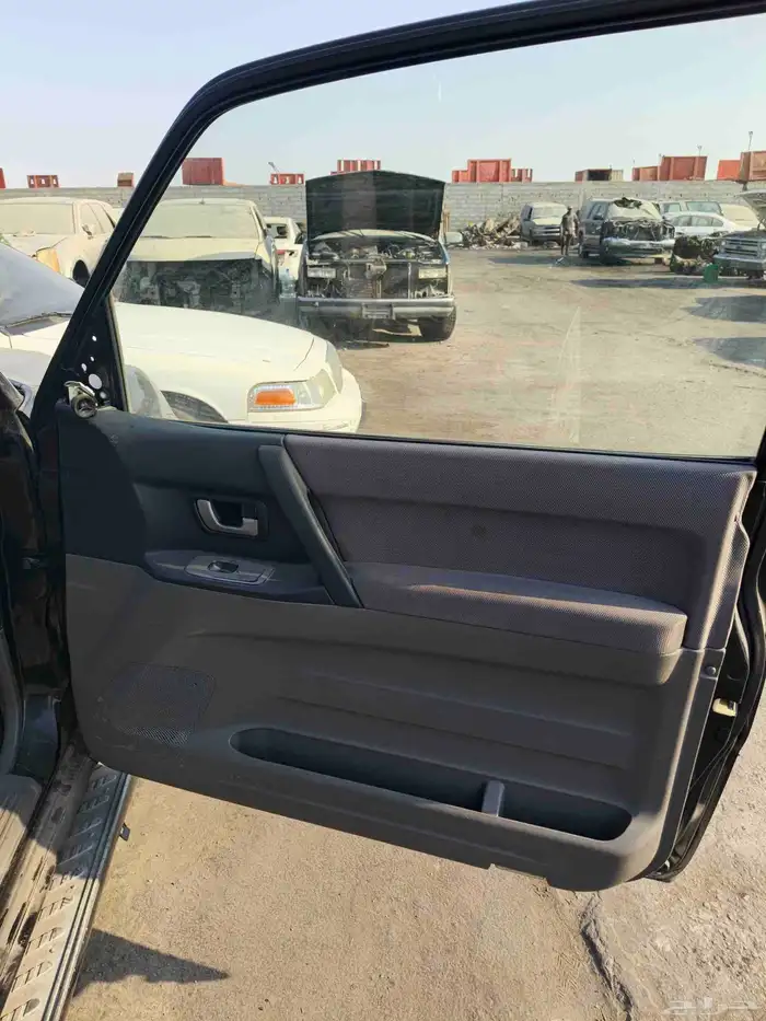 قطع غيار ميتسوبيشي باجيرو ربع تشليح 6