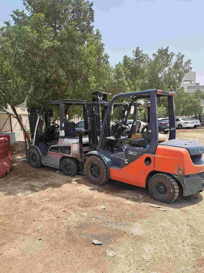 فوركلفت رافعه شوكيه للايجار 1