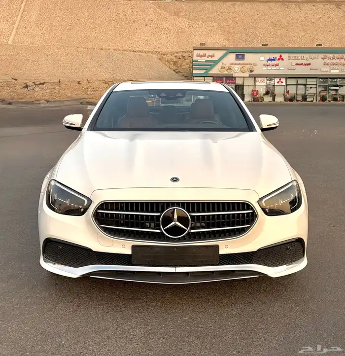 مرسيدس E250 فل كامل فتحه 2021 بحالة الوكاله للبيع 1