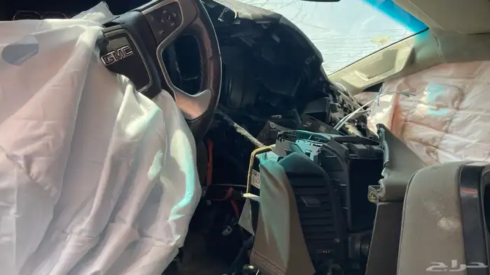 gmc yukon xl قطع غيار فقط 2016 24