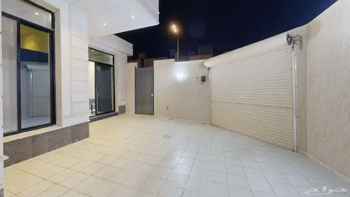 فيلا مؤثثة فاخره للاجار حي عكاظ الرياض قريبة من قاعدة الجوية 12