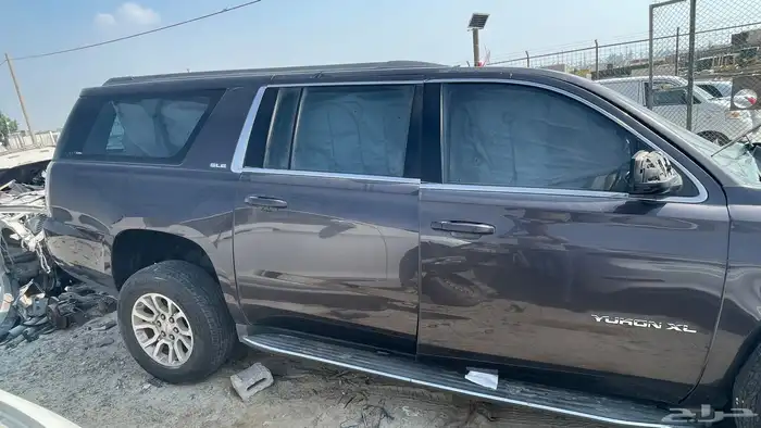 gmc yukon xl قطع غيار فقط 2016 8