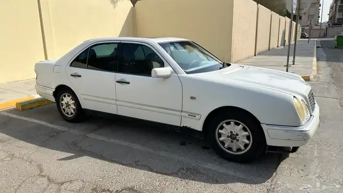 للبيع مرسيدس E240 تشليح 4