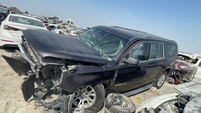 gmc yukon xl قطع غيار فقط 2016 7