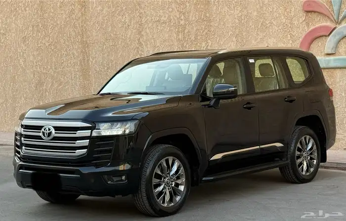 لندكروزر 2023 L4 2