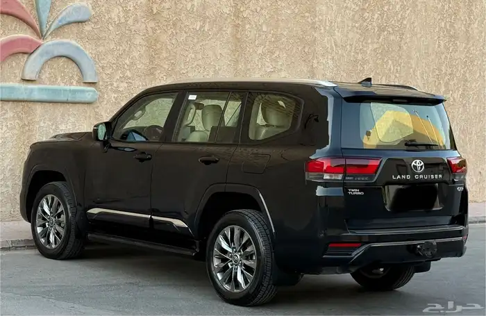 لندكروزر 2023 L4 12