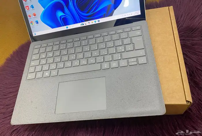 مايكروسوفت سيرفيس لابتوب شاشه لمس كورi5 8 جيجا رام 256 ssd 7