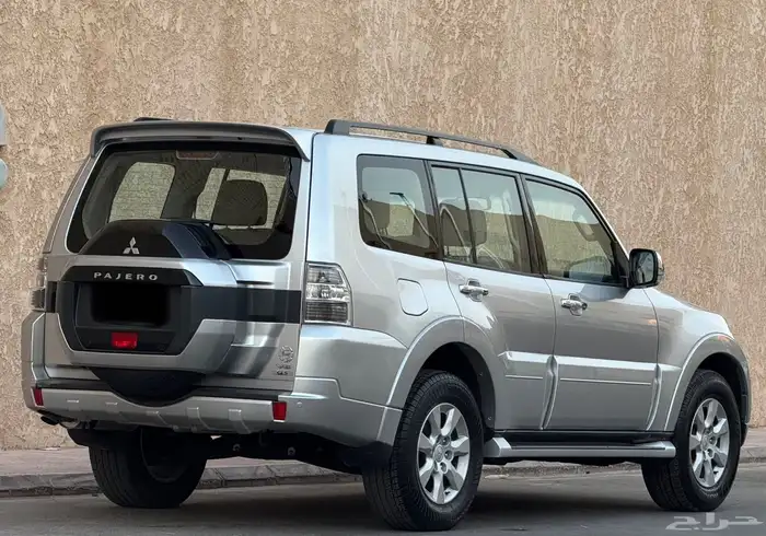 باجيرو 2020 GLS نص فل 6