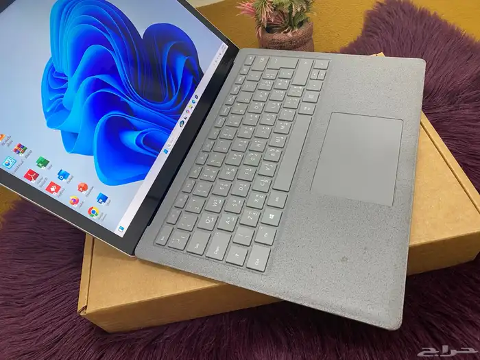 مايكروسوفت سيرفيس لابتوب شاشه لمس كورi5 8 جيجا رام 256 ssd 6