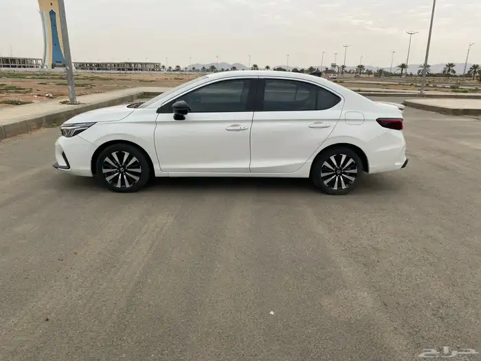 2024 هوندا سيتي للبيع 4