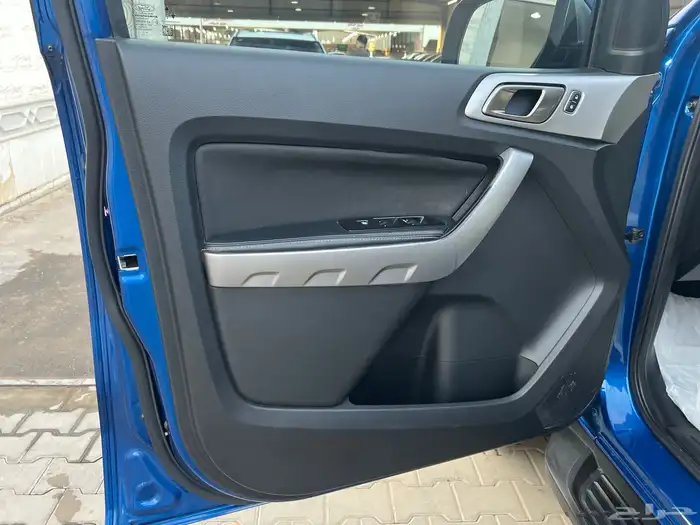 فورد رينجر 2021 ديزل دبل قير اوتوماتيك ممشى 98.000 فقط 34