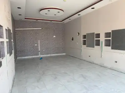 محل تجاري مميز للإيجار index