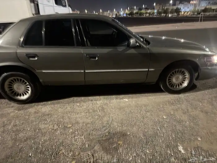 فورد قراند ماركيز موديل 2002 14
