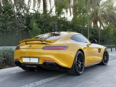 للبيع مرسيدس GTS بلون مميز و جميل مخزنة index