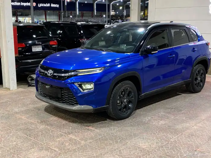 تويوتا أوربان2024 14