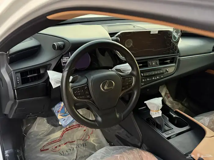 لكزس ES250 2023 فئه AA استاندر 36