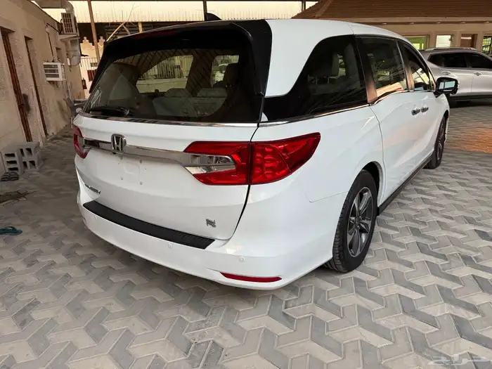 هوندا اوديسي 2030 ماشيه 100 ألف 13