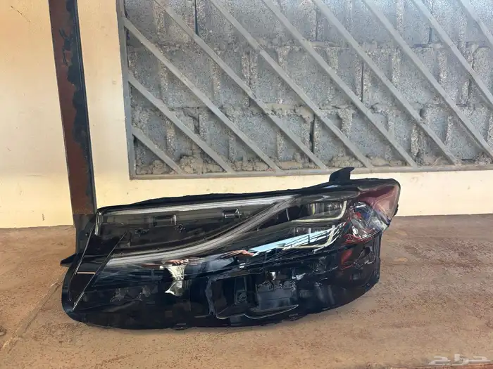 شمعة كامري 2025 يسار عدستين 0