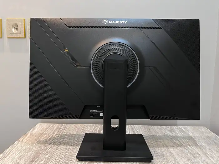 شاشة majesty 144 هرتز 2K 27انش 4