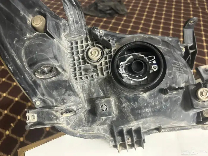 شمعات هايلوكس 2015 الى 2012 أصلي وكاله 6