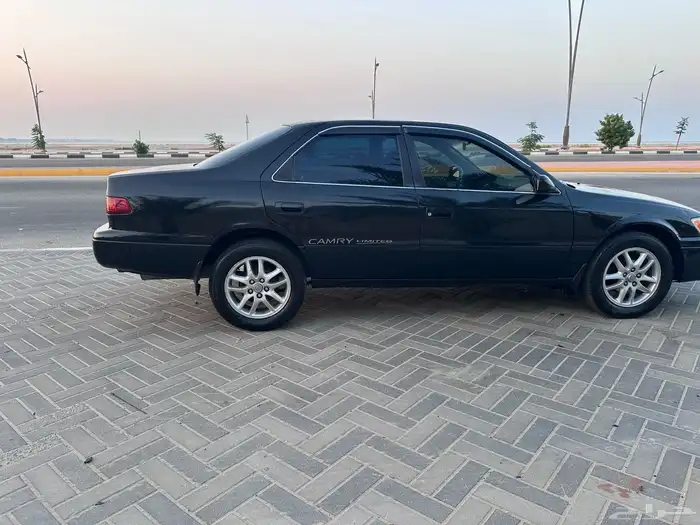 كامري أمريكي مديل 2000 3