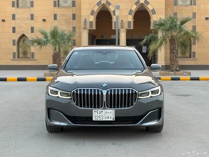 بي ام 740 3