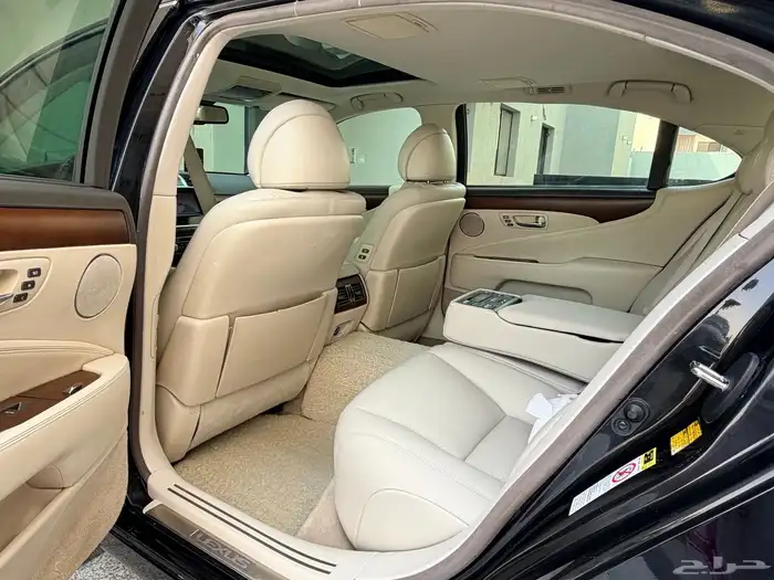 لكزس LS460L مديل 2012 اسود 12