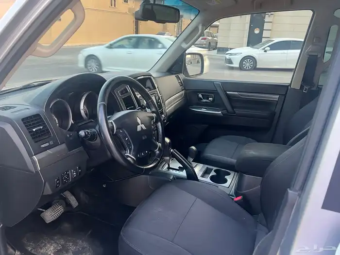 باجيرو 2020 6V وكالة 8