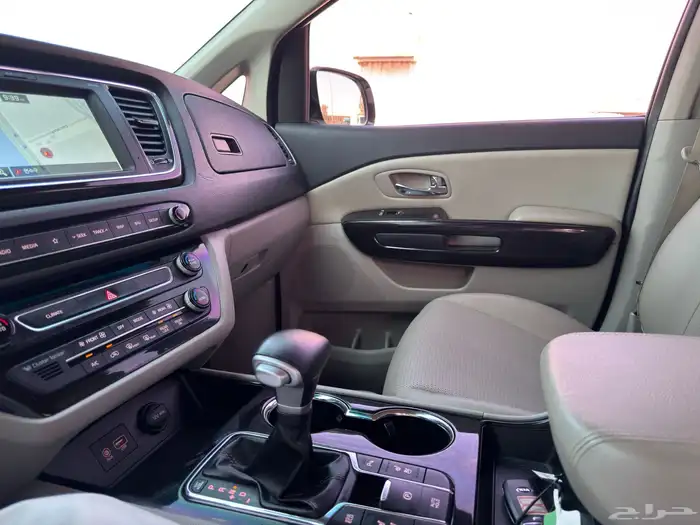 كرنفال2020 بدي ومحركات علي الشرط ماشي134 الف 4