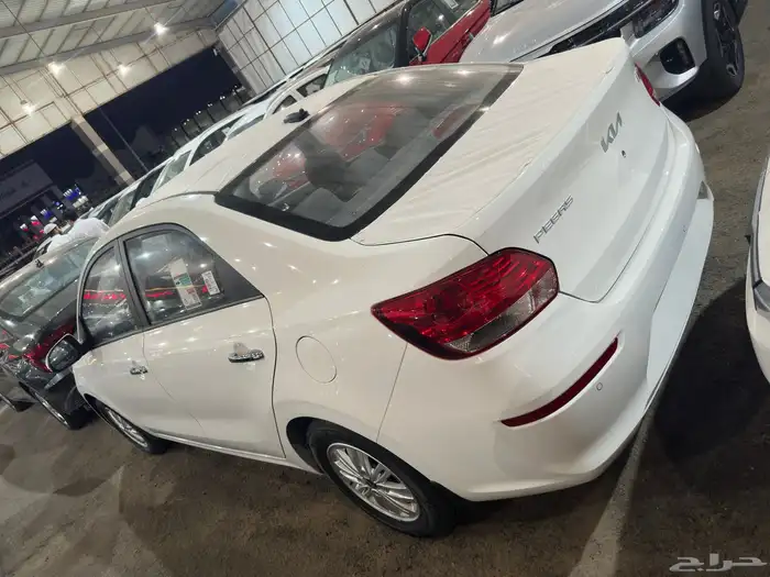 كيا بيجاس فل كامل فتحه سقف 2026 ابيض و بيج 2