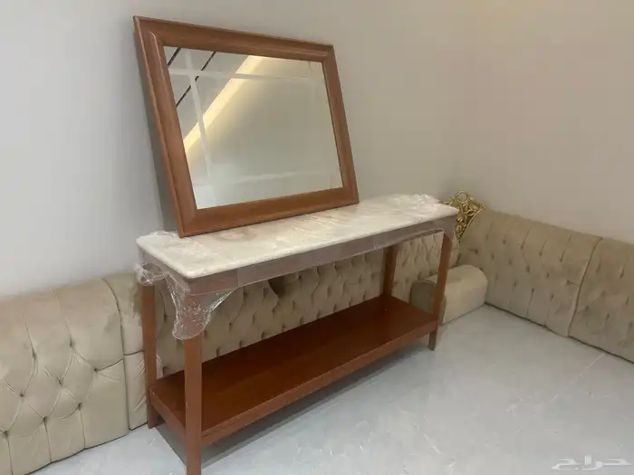 طاولة مدخل مع مرايه العدد طاولتين مع المرايه 2